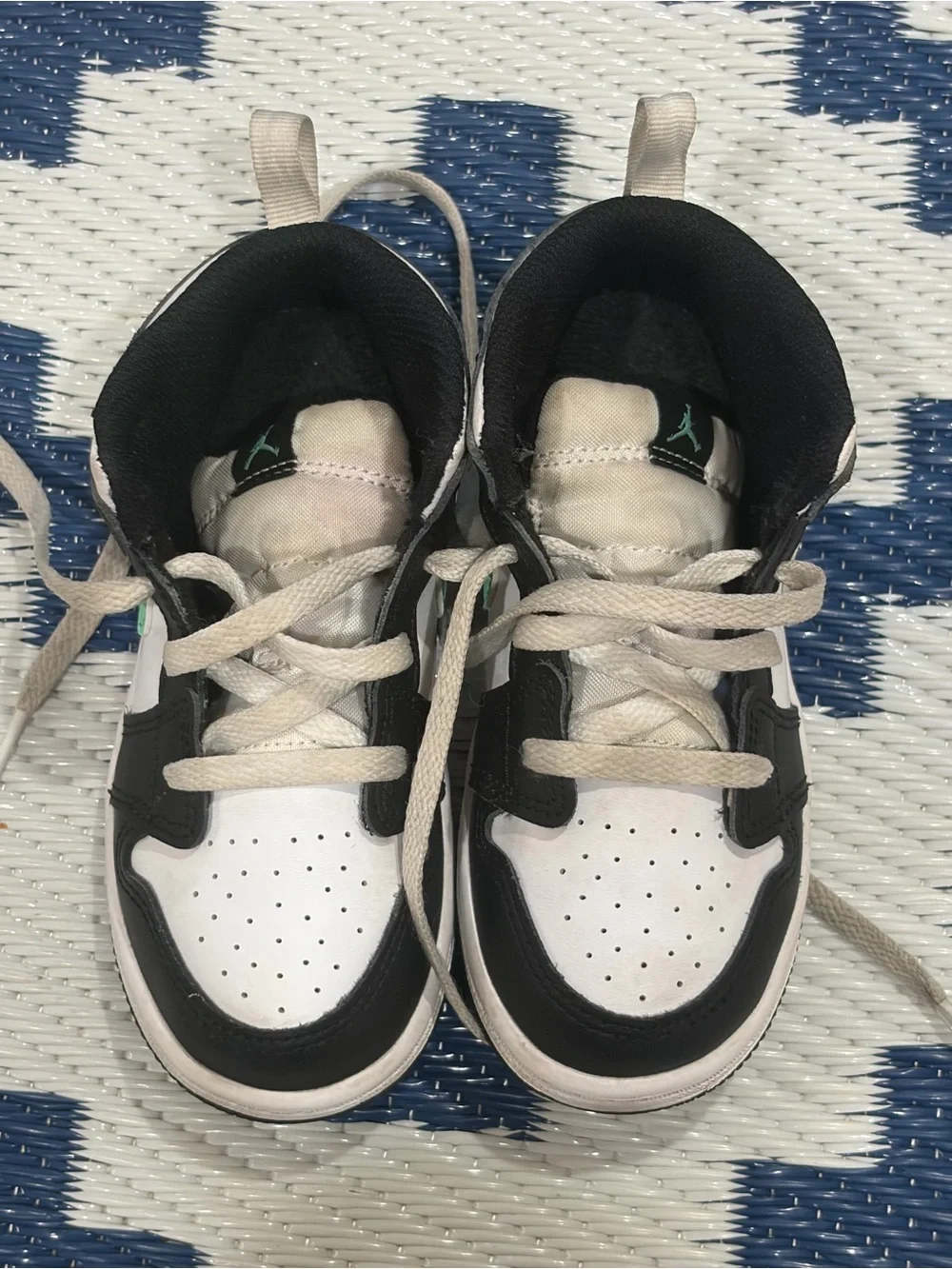 Jordan 1 Mid Sneakers White Black Green Glow Size 9c w/ Box